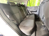 後部座席も気になるようなキズ・汚れやへたり等、大きなダメージはなく、良好な状態です。