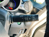 【オートライト】車外の明るさを検知して、自動的にヘッドライトを点灯してくれます♪トンネルを走行する際にも、自動的に点灯してくれて便利な装備の1つです♪