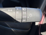 [オートライト]AUTOに合わせておくだけで夜間や、トンネル内で自動でヘッドライトが点灯します!付け忘れ消し忘れがないので楽々☆