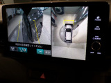 バックカメラもあるので後退時も安心です。視点も切り替えができて便利です。