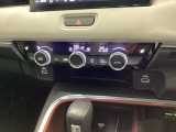 オートエアコンはこまめに温度調節するので、燃料の消費量をより少なくできます。シートヒーター付きなので寒い日も快適です。