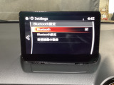 Bluetoothに接続することで、スマートフォンに入っている音楽アプリを車内で楽しめたり、通話が出来ます♪