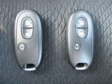 『インテリジェントキ-』機械的な鍵を使用せずに車両のドアの施錠/解錠、エンジン始動が可能なシステムです!
