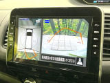 【アラウンドビューモニター】専用のカメラにより、上から見下ろしたような視点で360度クルマの周囲を確認することができます☆死角部分も確認しやすく、狭い場所での切り返しや駐車もスムーズに行えます。