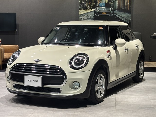 ミニ  ヴィクトリア 5ドア DCT