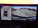 上からの視点で狭い駐車場への駐車などに役立つアラウンドビューモニターです♪