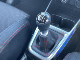 【 シフト 】スムーズなシフトチェンジで快適にお車を操縦していただけます!//