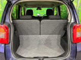 普段のお買い物や通勤、送迎等に十分な荷室スペースを確保しております。セカンドシートを倒すと、大きな荷物の積載も可能です♪