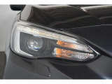 LEDヘッドライトで夜間の運転も安心です