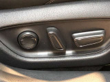 パワーシート搭載。微妙な調整が手軽にでき、ピッタリのポジションで運転することが可能です。