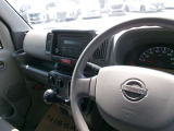 操作しやすい運転席廻り!操作パネルも使いやすい!!ドライブが楽しくなりますっ