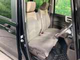 運転席シート廻りは使用感も少なく、良好な状態となっています。前オーナー様が丁寧に使っていたことがよくわかりますね。