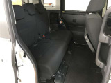 ゆとりある広々とした車内空間は、ドライブを始め買い物やレジャーなど、幅広く活躍します。一人でもみんなとでもお出かけを楽しみましょう!