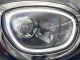●LEDヘッドライト:夜間走行時も良好な視界を確保し安心して運転できる高輝度LEDヘッドライトを装備!点灯速度が早く、消費電力も抑えられています。