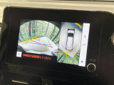 【パノラミックビューモニター】専用のカメラにより、上から見下ろしたような視点で360度クルマの周囲を確認することができます☆死角部分も確認しやすく、狭い場所での切り返しや駐車もスムーズに行えます。