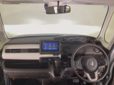 【前方視界】開放的な前方視界!運転がしやすく疲れにくいです♪窓が大きく、見通しがとっても良いおクルマですよ♪