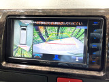 【パノラミックビューモニター】専用のカメラにより、上から見下ろしたような視点で360度クルマの周囲を確認することができます☆死角部分も確認しやすく、狭い場所での切り返しや駐車もスムーズに行えます。