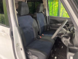 運転席シート廻りは使用感も少なく、良好な状態となっています。丁寧に使われていたことがよくわかりますね。