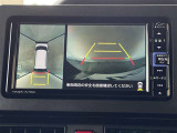 狭い駐車場や立体駐車場などもリアルに映るバックガイドモニター付でラクラク駐車♪(パノラミックビューモニター付)