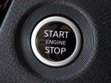 【プッシュスタート】キーが車内にあれば、エンジンの始動・停止はブレーキを踏んでスイッチを押すだけ!キーを取り出す手間を省き、ワンプッシュで操作するので簡単でスムーズ!