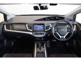 操作性に優れた運転席となります!小物入れや各ボタンの配置にこだわり、使いやすいです!座り心地もよく視認性も良好なのでロングドライブもお任せ下さい!