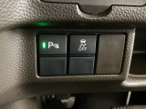 ハンドルの左下にHondaセンシング用の、VSA(ABS+TCS+横滑り抑制)解除スイッチなどがついています。