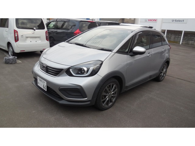 フィット  1.5 e:HEV クロスター 4WD