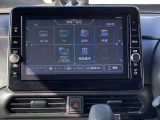 カーナビは、Bluetooth対応の純正大画面メモリーナビが装着されています。