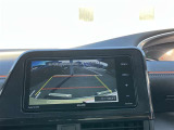バックガイドモニターで、後方を確認しながら安心して駐車することができます。運転初心者も熟練者も必須の機能ですよ!