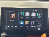 【9型ディスプレイオーディオ】お手持ちのスマートフォンとの連携で、ナビや音楽再生など各種アプリを使用可能。スマホに近い感覚でお使いいただけます♪