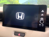 【メーカー純正ナビ】インテリアに溶け込むスタイリッシュな「専用設計」メーカーナビを装備♪視認性や操作性など基本性能にも優れ、より上質なカーライフをお楽しみいただけます。