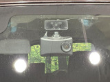 【ドライブレコーダー】ドライブレコーダー装備!走行中はもちろん、あおり運転や事故に遭遇した際、映像で記録し、万一のリスクに備えます。※記録用SDカードはお客様ご自身でご準備いただく必要があります。