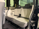 清潔で広々したシートです!後部座席でもゆったり快適に過ごせるので、後ろに座る人たちもドライブが楽しくなりますよ。是非、現車を見て体感してみてください。