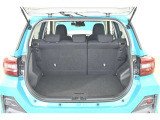 荷物が積めない・・・そんな心配は不要です!十分なスペースを確保してあります。シートを倒せばさらに大きな荷物も積めますよ♪
