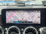 ●純正ナビ:一体感のあるナビは、高級感ある車内を演出してくれます。Bluetooth再生などオーディオ機能も充実しておりますので、運転もより楽しめます♪