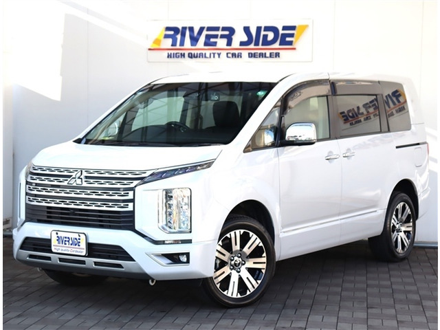 三菱 デリカD:5 2.2 P 4WD