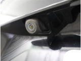 バックガイドモニターで、後方を確認しながら安心して駐車することができます。運転初心者も熟練者も必須の機能ですよ!