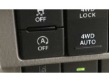 信号待ち等でアイドリングがストップする機能を装備している車両です!