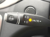 ●レーダークルーズコントロール:前の車との車間距離を一定にとりつつ、一定速度で自動走行してくれる次世代のクルーズコントロール!主に高速道路や自動車専用道路で使用する便利な機能です!