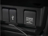 12V電源ソケット、USB接続端子!使いやすい場所に!装備が充実しています♪