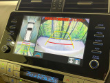 【パノラミックビューモニター】専用のカメラにより、上から見下ろしたような視点で360度クルマの周囲を確認することができます☆死角部分も確認しやすく、狭い場所での切り返しや駐車もスムーズに行えます。