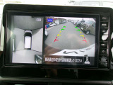 アラウンドビュ-モニタ-装備。上から見下ろしているような映像が表示されるので、車庫入れ時も安心です!