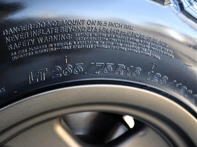 トヨタ ランドクルーザー70 4.2 ZX ディーゼル 4WD の中古車詳細