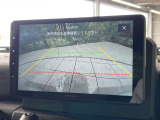 【バックカメラ】駐車時に後方がリアルタイム映像で確認できます。大型商業施設や立体駐車場での駐車時や、夜間のバック時に大活躍!運転スキルに関わらず、今や必須となった装備のひとつです!