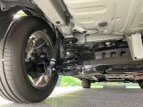 お車を安心してお乗りいただく為には、足回りの定期点検が欠かせません。サービスサポート(有償保証)では無料点検もご提供しており、安心のカーライフをお過ごしいただけるサポート体制が整っています。
