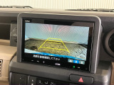 【リアカメラ】運転が苦手な方も車庫入れラクラクです!ギアをリバースに入れれば自動的にモニターが切り換わりますので、面倒な操作は不要です♪狭い駐車場もお車を傷つけず安心です