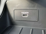 カーナビに連動したHDMIソケットも装備されております。