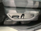 店舗在庫の車両となりますので、ご契約後書類等滞りがなければ4週間前後で、ご納車が可能です。CPO【認定中古車】のロケーター販売(全国のレクサス店でご購入できるシステム)は除きます。