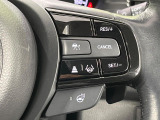 【アダプティブクルーズコントロール】高速道路での長距離走行が楽に!!自動で速度を保つクルーズコントロールが、衝突軽減システムと連携し、前方の車両を感知して車間を保つように速度調節してくれます!!