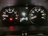 高級感のある見やすい2眼メーターです!走行距離もご確認ください!!(^^♪